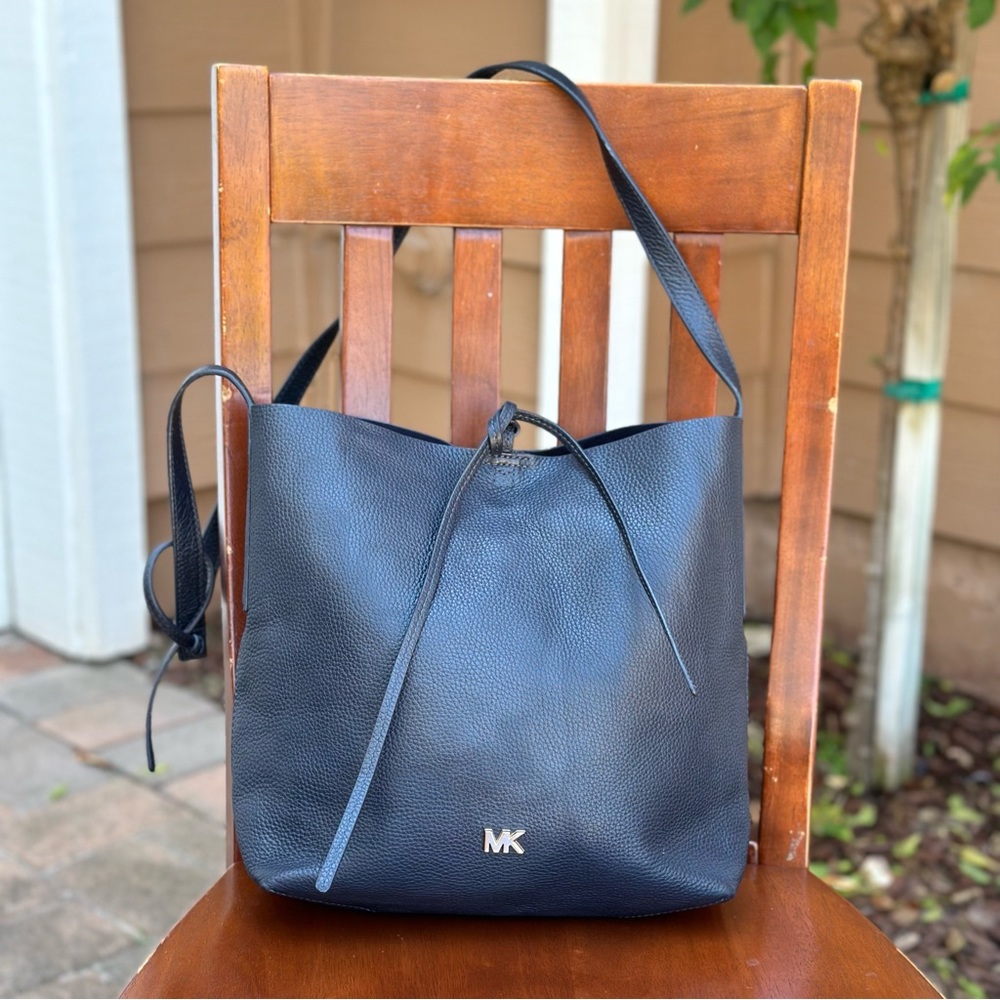 Michael Kors Junie Large Pebbled Leather Messenger/Tote Bag